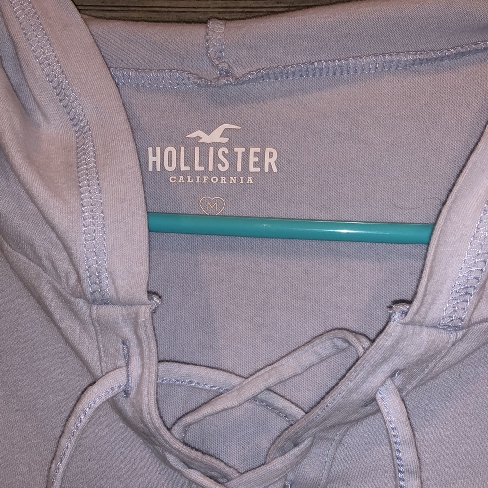 Hollister long sleeve hooded shirt size medium - Picture 2 of 4